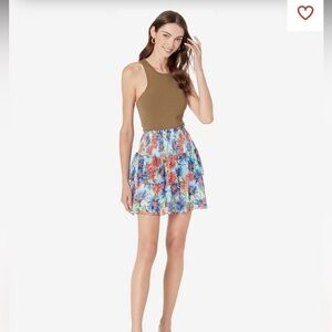 MILLY- NWT Wyatt Paint Dahlia Print Skirt. Size 10